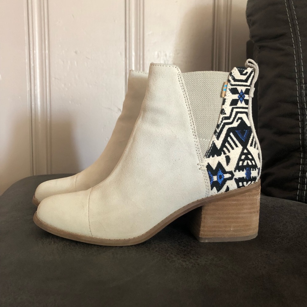 TOMS Boots